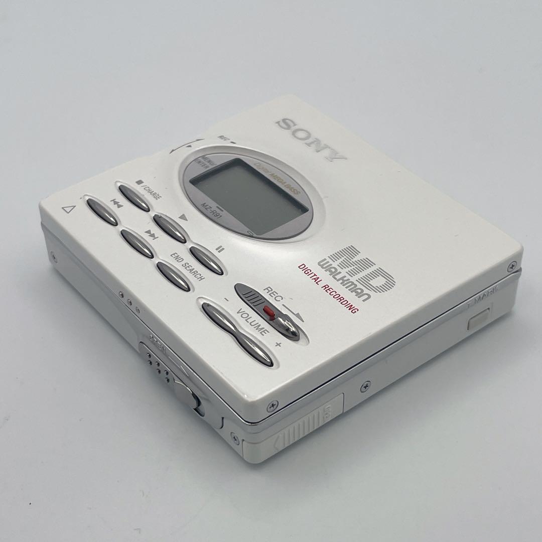 【美品】MDウォークマン MZ-R910 ポータブルMDレコーダーWALKMAN
