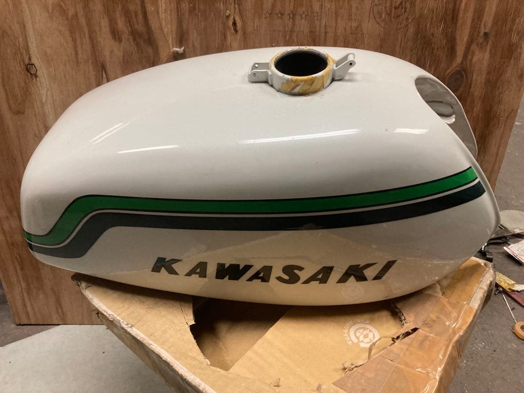350ss 250ss KAWASAKI 純正タンク　カワサキSS マッハ2