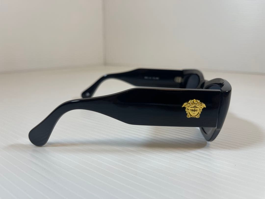 ジャンニヴェルサーチ　サングラス　MOD.413