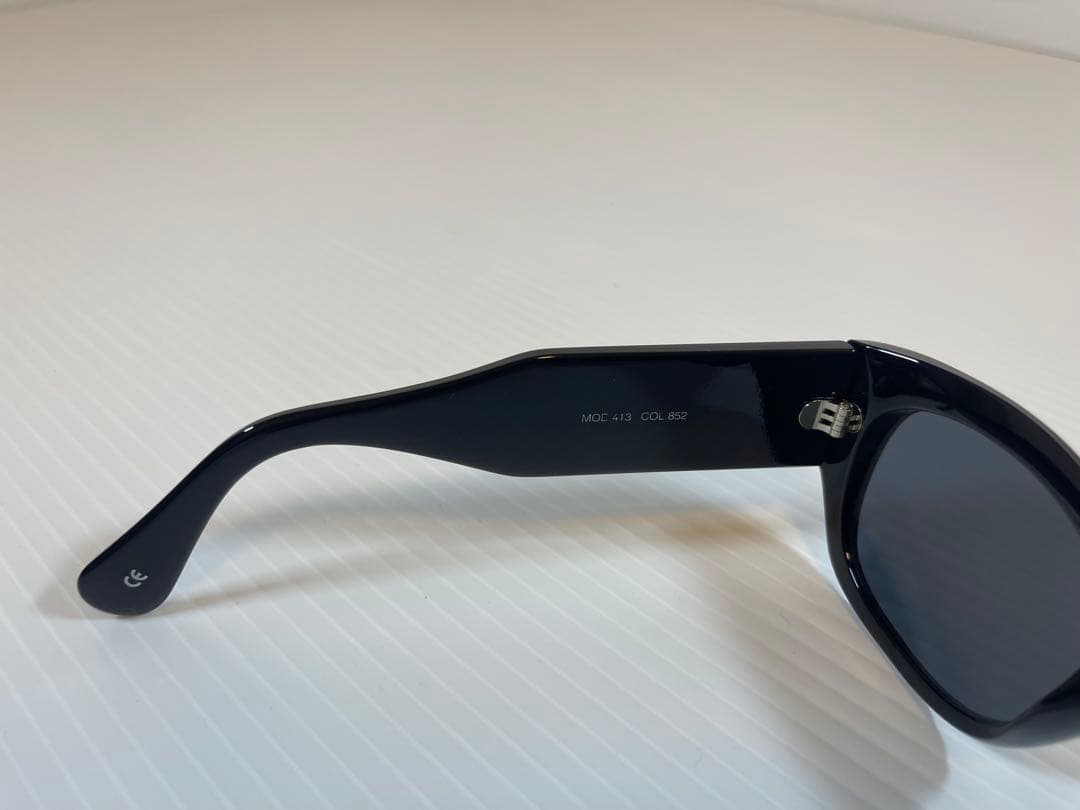 ジャンニヴェルサーチ　サングラス　MOD.413