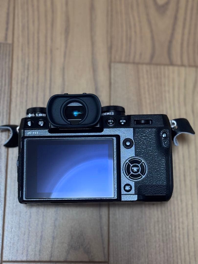 FUJIFILM X-H1 富士フイルム 予備のバッテリー付き中古品