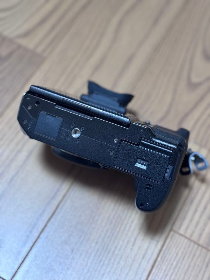 FUJIFILM X-H1 富士フイルム 予備のバッテリー付き中古品