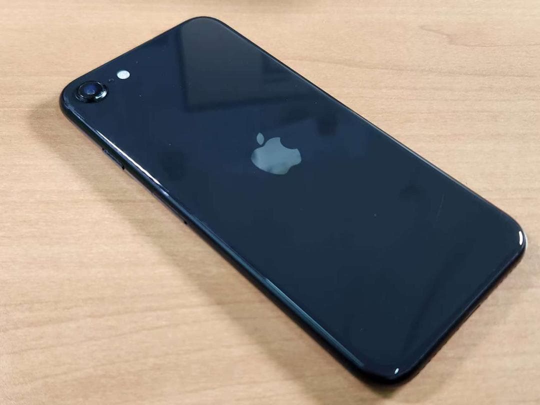 020500G iPhone SE 第2世代A2296 最大容量84%