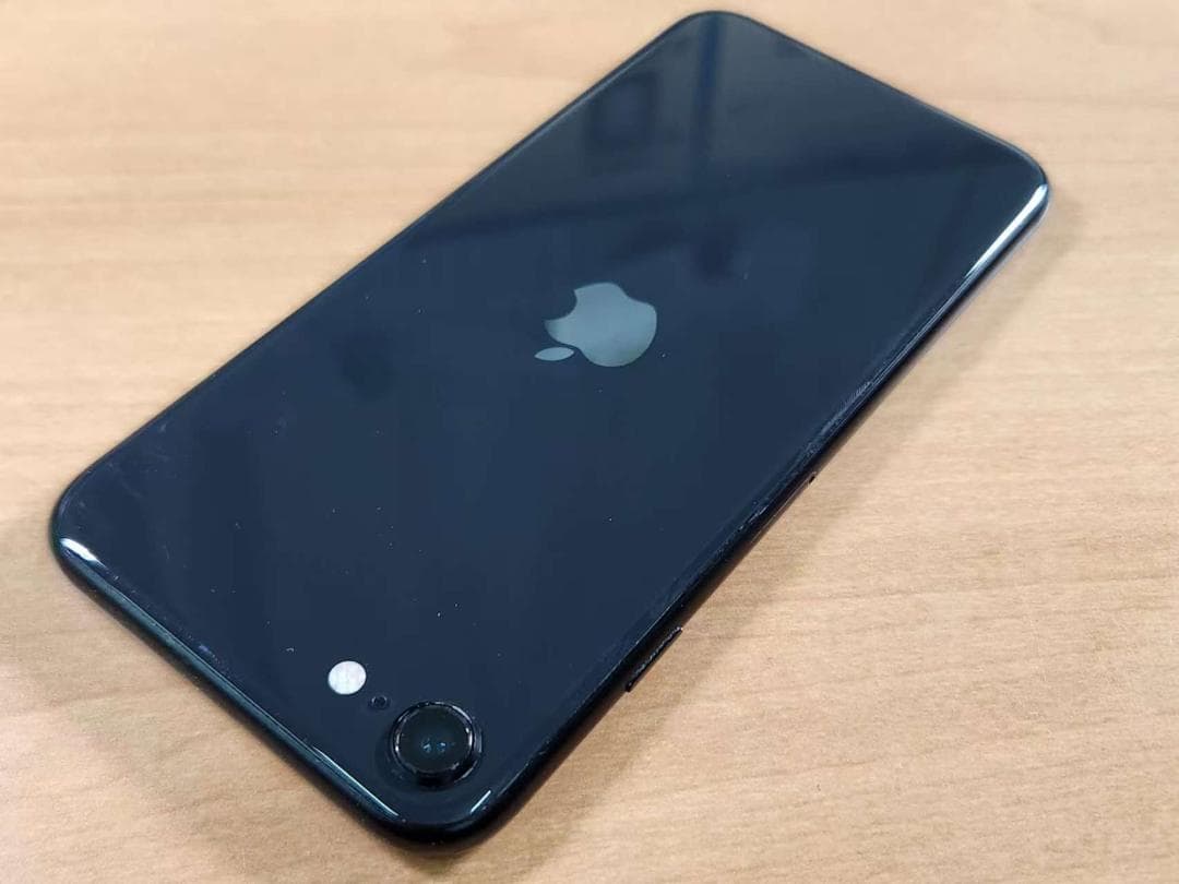 020500G iPhone SE 第2世代A2296 最大容量84%