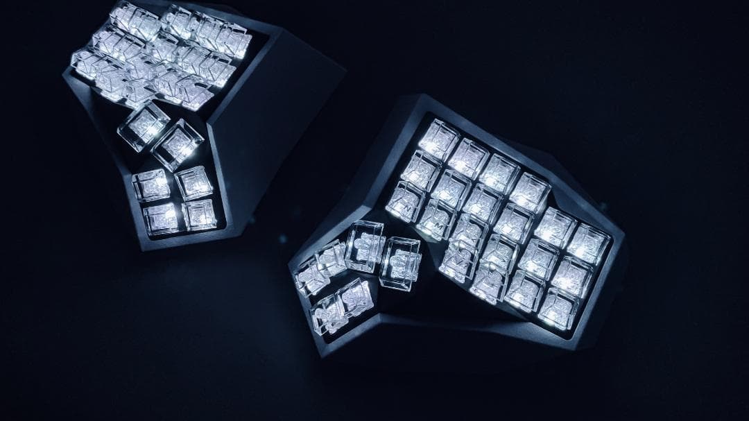 自作分割キーボード DactyI Pro 52