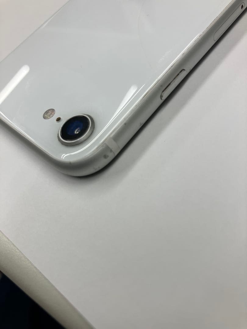 S*）様 Apple iPhonese2 ホワイト64GB