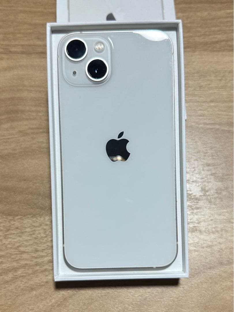 【美品】Apple iPhone 13 ホワイト 本体