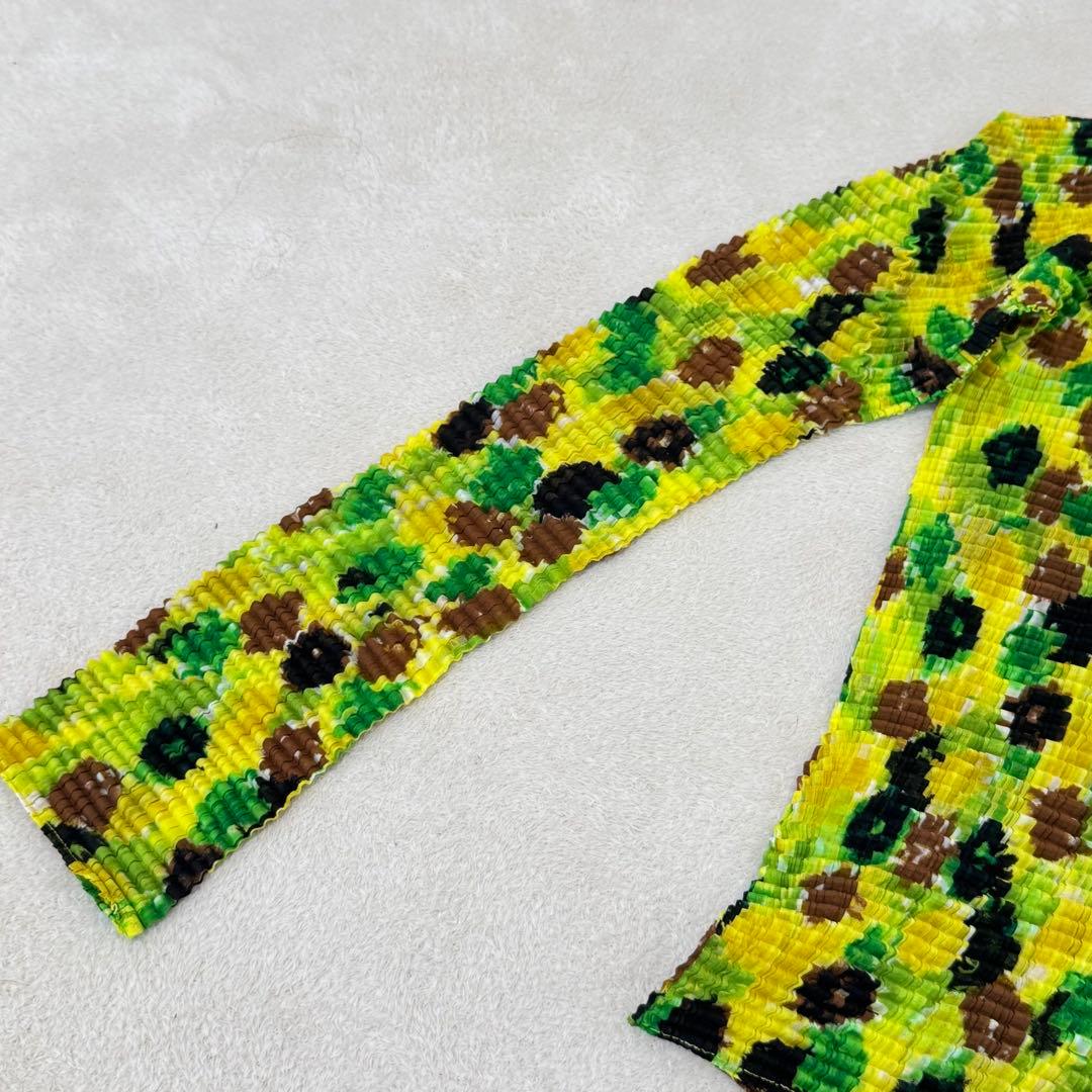 極美品✨ISSEY MIYAKE プリーツ　総柄　長袖　ハイネック　トップス