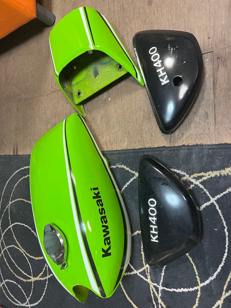 Kawasaki KH400 外装セット