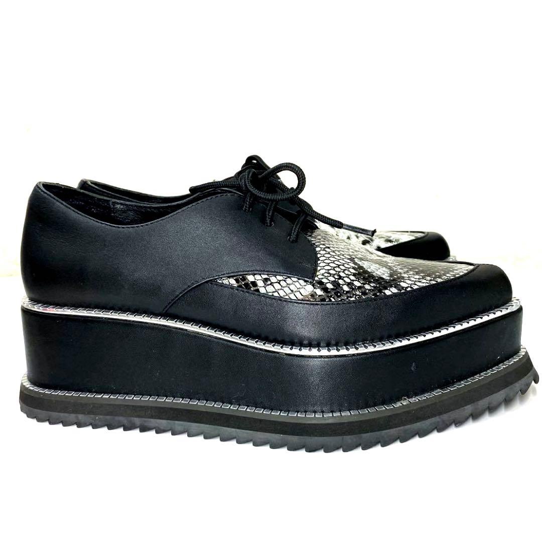 新品 未使用 ジェフリーキャンベル パイソン柄 レースアップシューズ 厚底靴