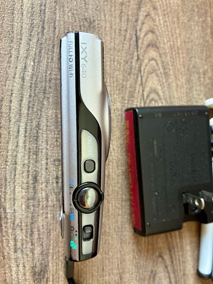 【動作確認済・美品】キヤノンCanon IXY 640 コンパクトデジタルカメラ