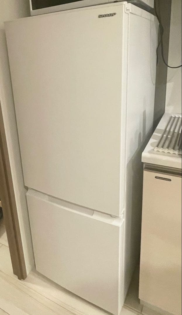 【送料込】2023年製 SHARP シャープ 白 冷蔵庫 SJ-D18J