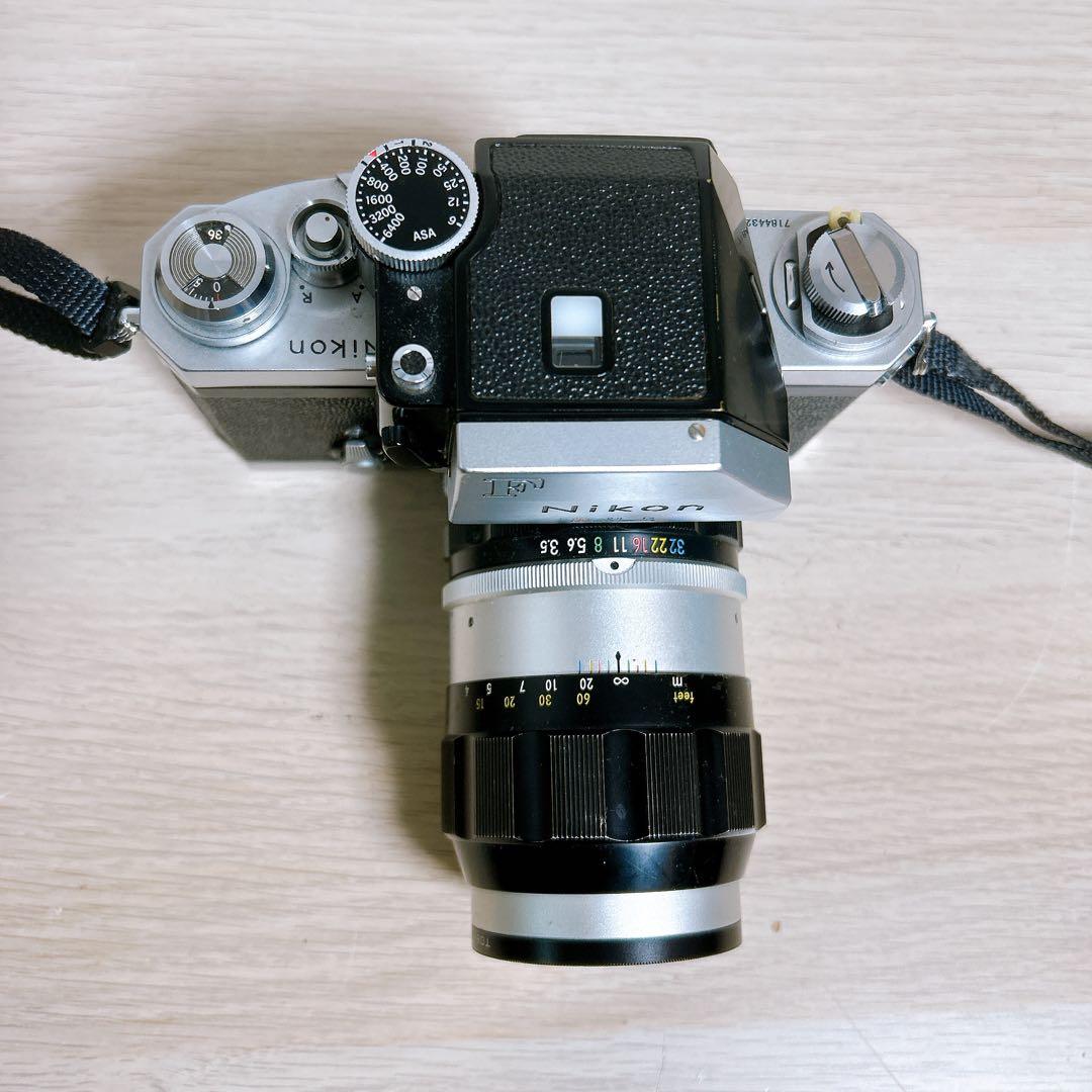 Nikon F フィルムカメラ + NIKKOR 135mm F3.5 レンズ付