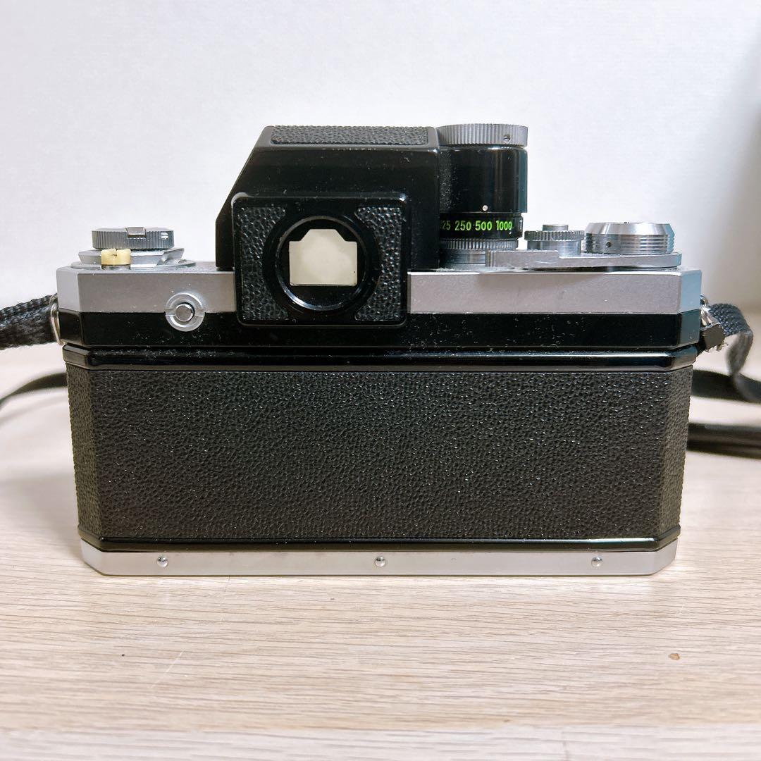 Nikon F フィルムカメラ + NIKKOR 135mm F3.5 レンズ付