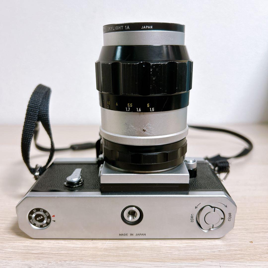 Nikon F フィルムカメラ + NIKKOR 135mm F3.5 レンズ付