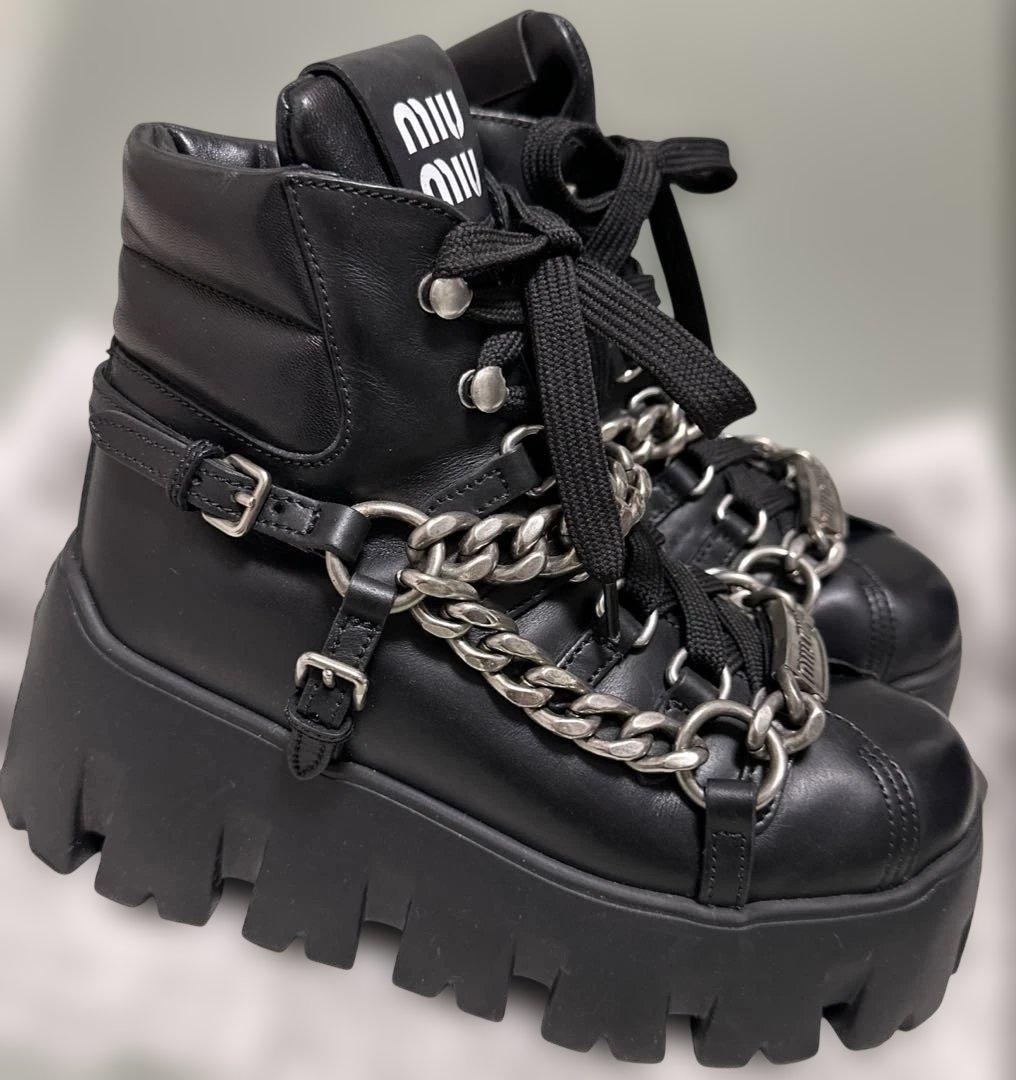 miumiuチェーン付きブーツ 34 1/2 黒 21.5 レザー 鑑定済