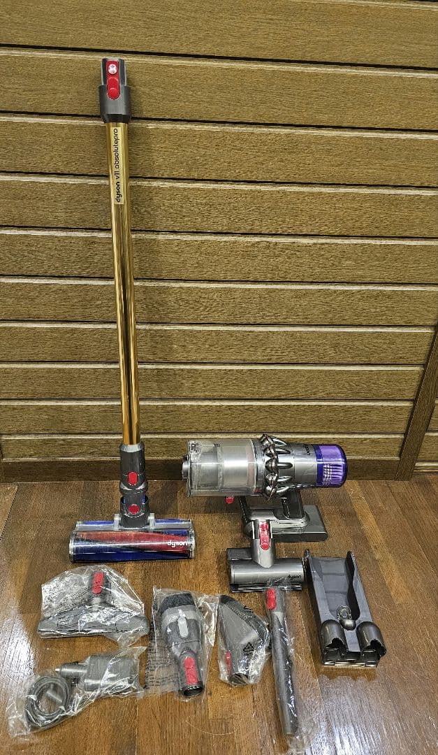 T*I様 美品 Dyson コードレスクリーナー V11 sv14 エコーモード