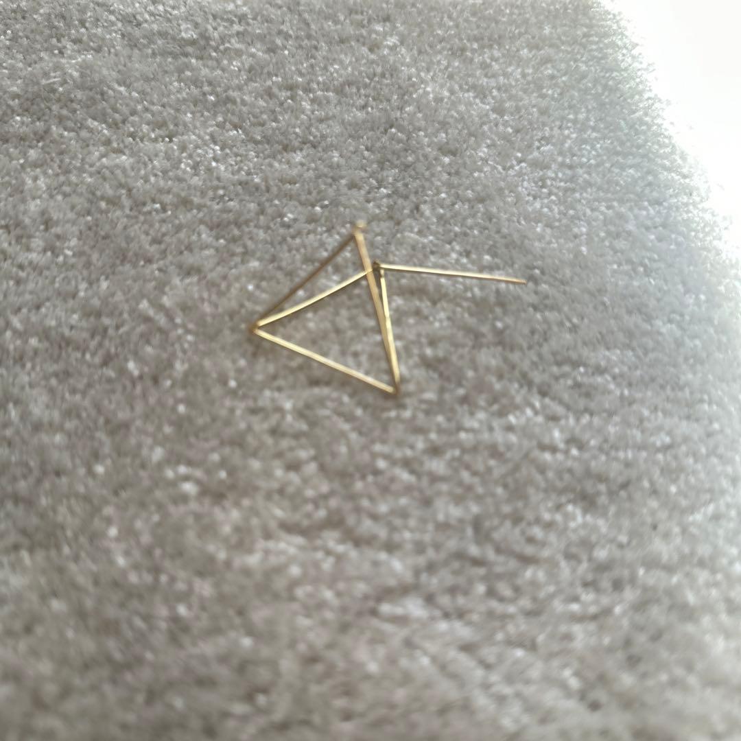 定価7.7.万シハラ　SHIHARA トライアングルピアス　30mm (片耳)