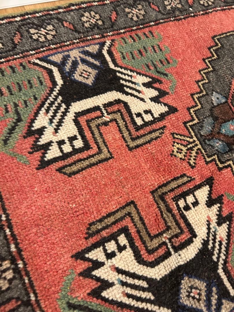 トライバルラグ・トルコヴィンテージラグ・ウール約53×106cm