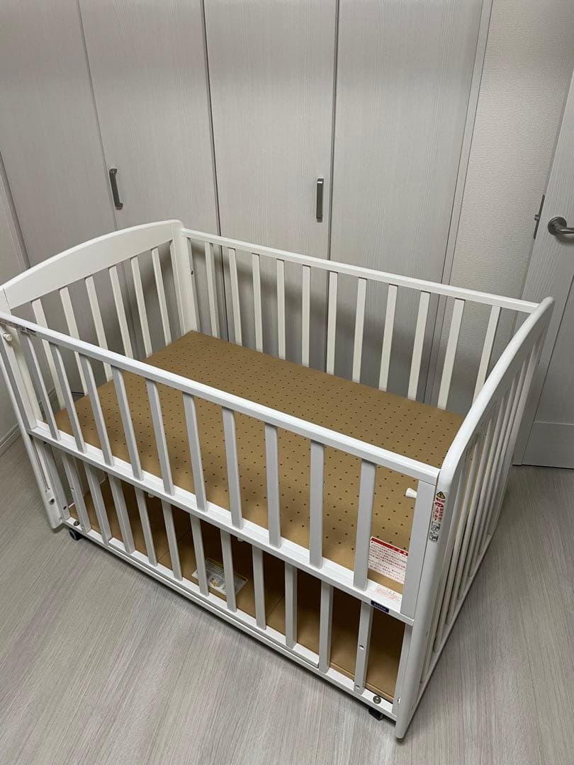 ベビーベッド KATOJI 直接引取り