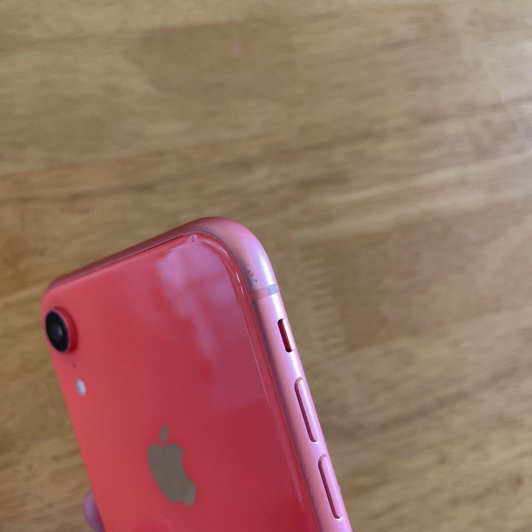 iPhone XR コーラル 128 GB SIMフリー