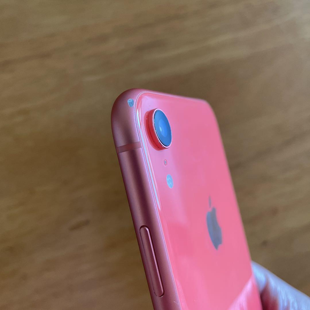 iPhone XR コーラル 128 GB SIMフリー
