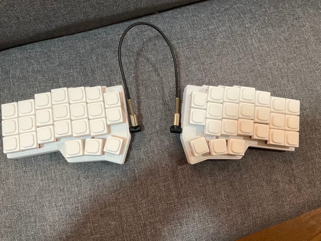 キーボード corne v4