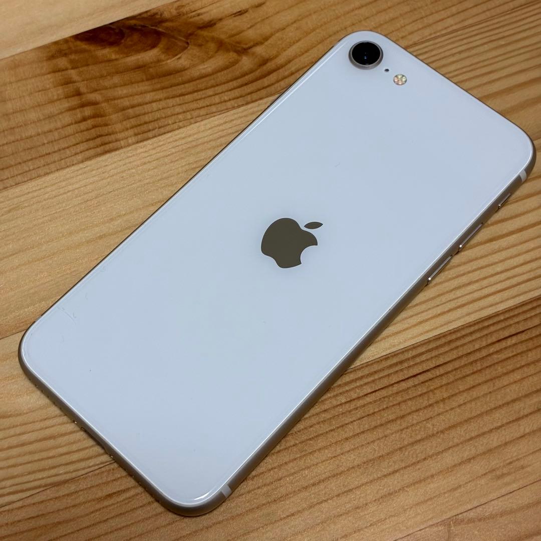 s*a様 バッテリー新品　iPhoneSE第3世代64GB SIMフリー　美品