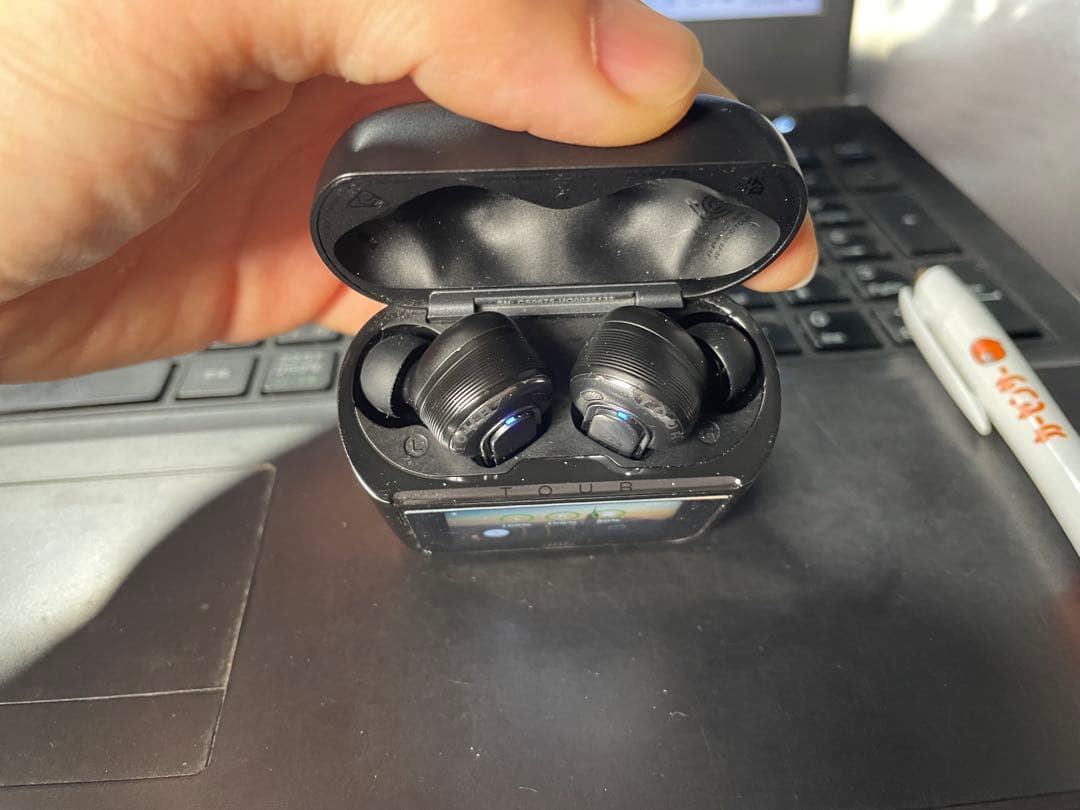 JBL Tour Pro 3ワイヤレスイヤホン