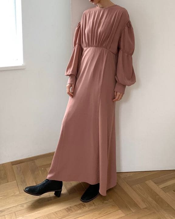 【N 】DOUBLE PUFF MERMAID OP ブラック