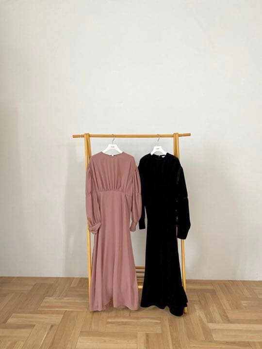 【N 】DOUBLE PUFF MERMAID OP ブラック