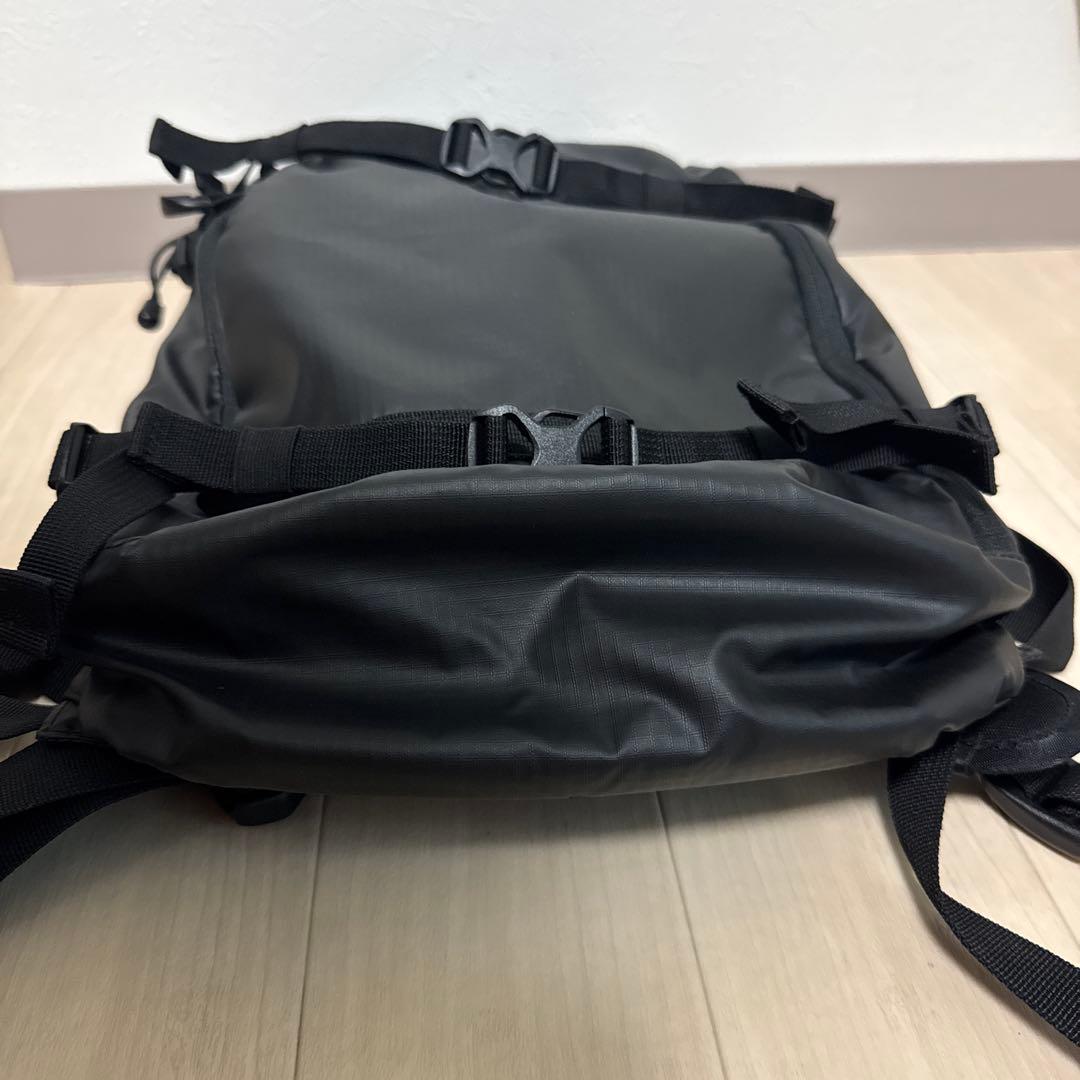 AK457 バックパック 18L fragment Burton バートン