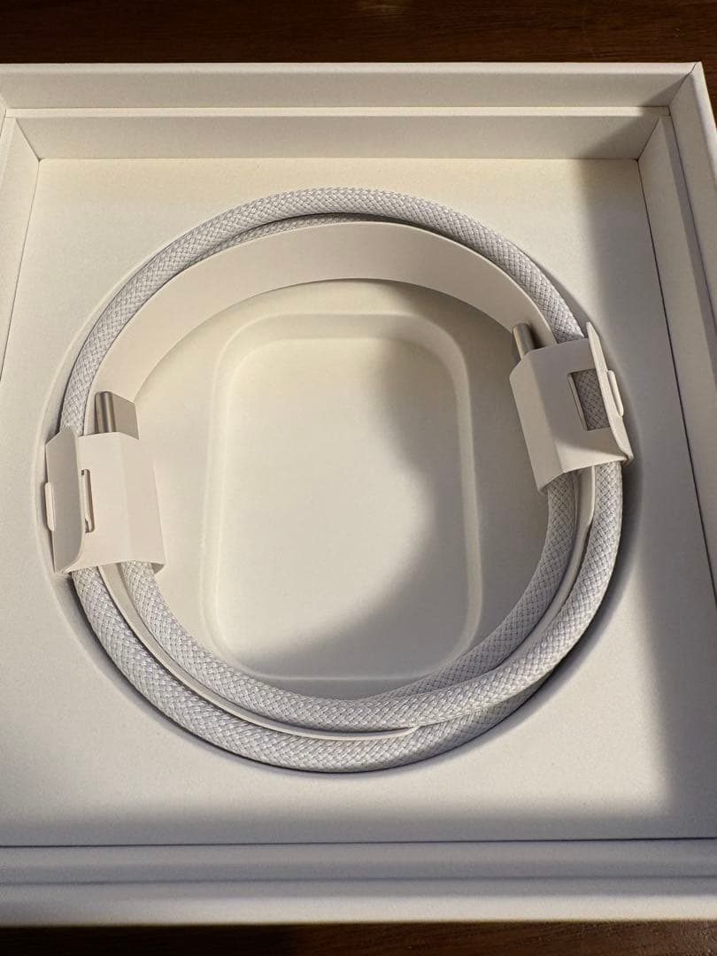 【アップル正規品】AirPods Pro 第二世代　イヤホン不調