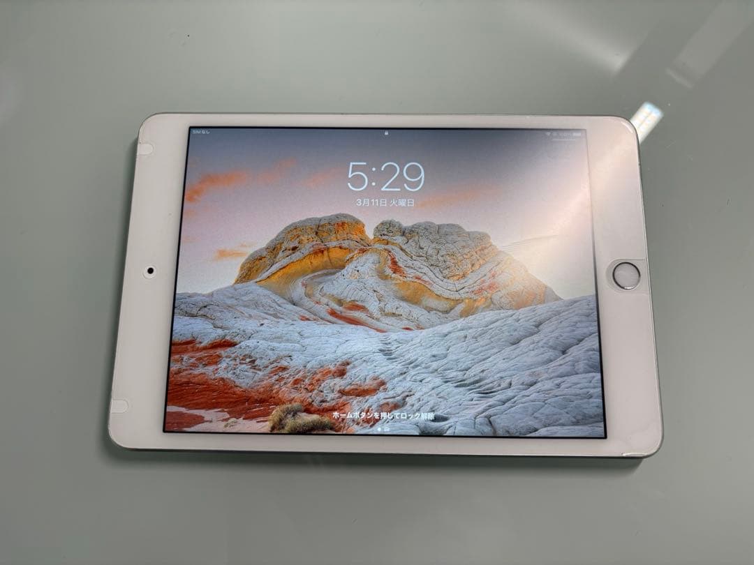 iPad mini4 16GB シルバー