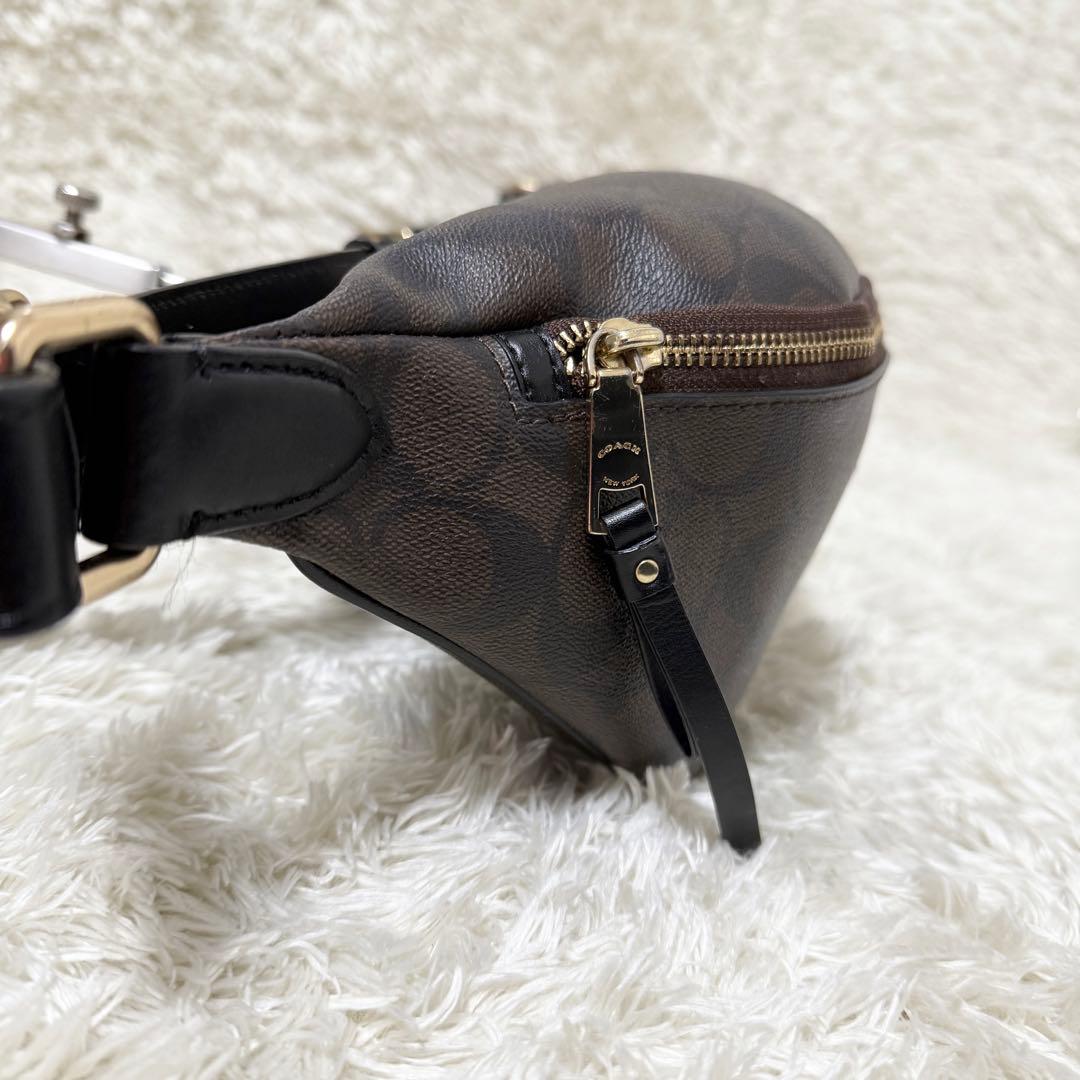 極美品✨COACH コーチ ウエストバッグ PVC シグネチャー ボディバッグ