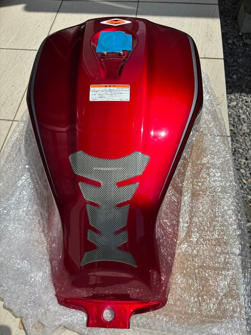 ホンダ CB1100 タンク　キャンディーグローリーレッド