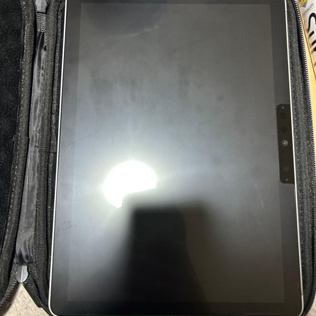 Microsoft Surface Pro シルバー 本体 ケース付き