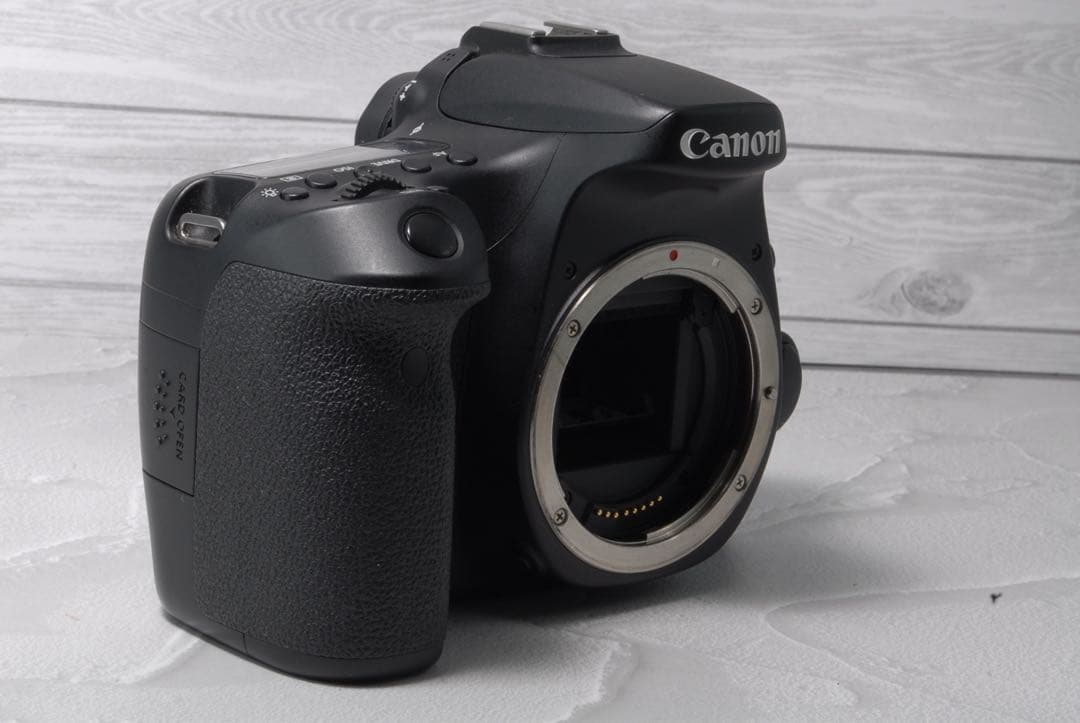 Canon EOS 70D ダブルレンズキット Wi-Fi搭載 スマホ転送OK