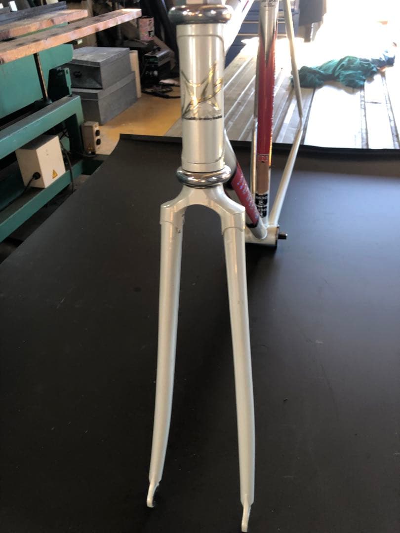 MAKINO マキノ　フレーム 競輪　njs刻印 bb有　凹みあり？