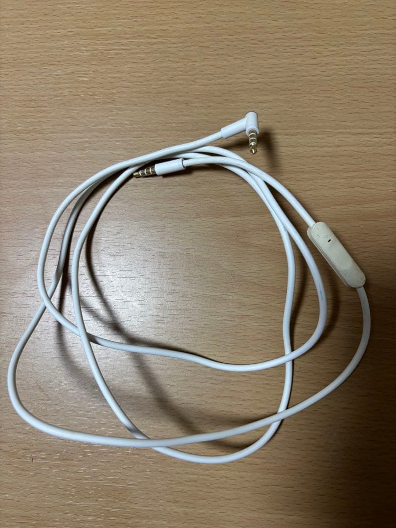 Beats Solo3 Wireless レッド