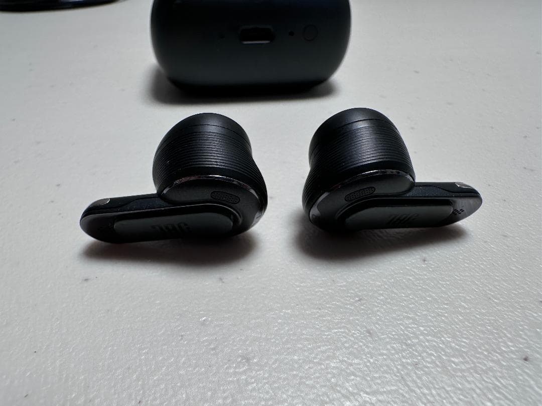 JBL TOUR PRO3 ノイズキャンセリングワイヤレスイヤホン