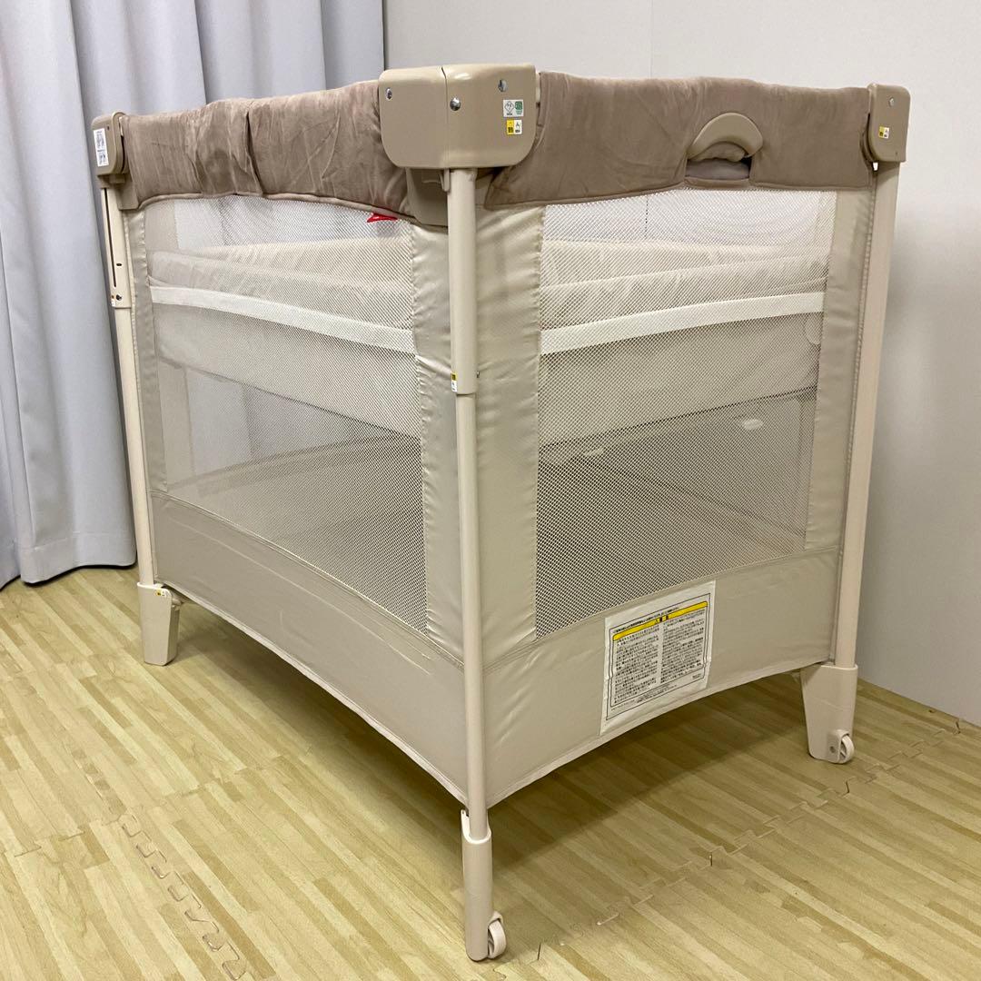綺麗！アップリカ ベビーベッド ココネル エアー プラス シュークリーム GR