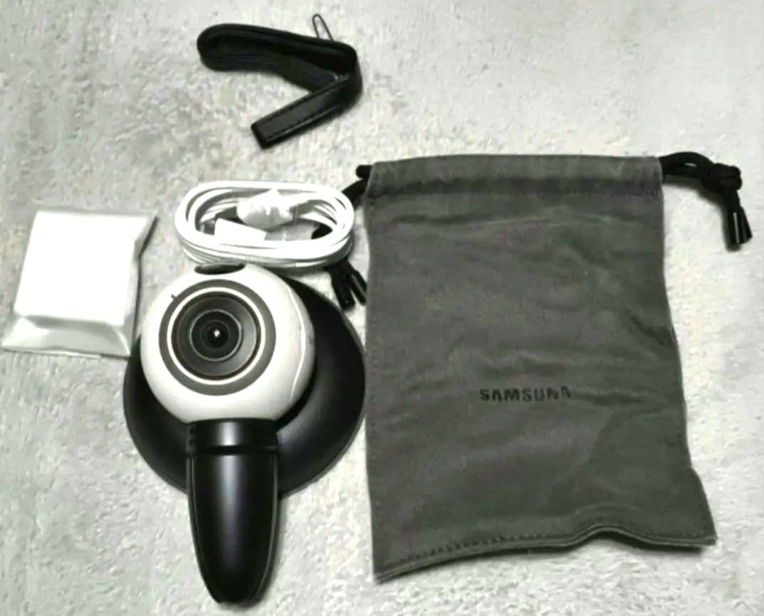 SAMSUNG GALAXY GEAR 360 360°カメラ SM-C200…