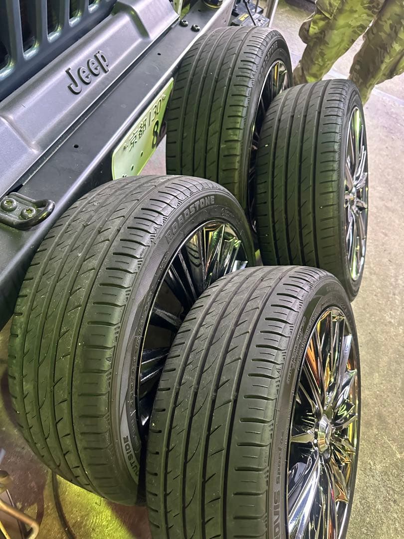 ROADSTONE 18インチ ホイールセット