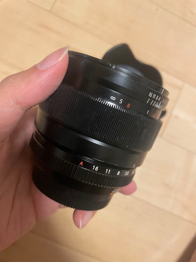 FUJIFILM XF23mmF1.4Rレンズ　レンズフード付き