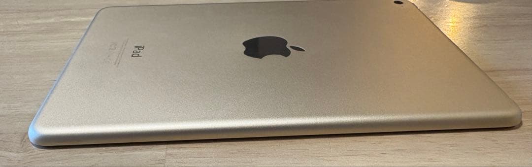 Apple iPad mini 第4世代 64GB ゴールド 本体