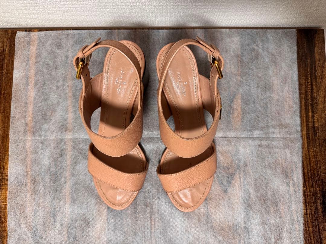 LOUIS VUITTON ホライズンライン　サンダル　ピンクベージュ 25cm