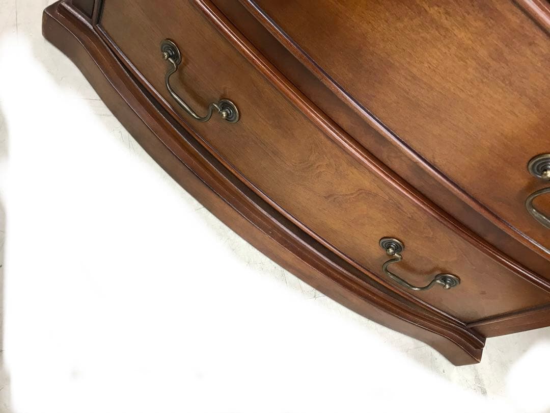 チェスト　ヨーロピアン　アンティーク　コンソール　北欧　クラシック　レトロ