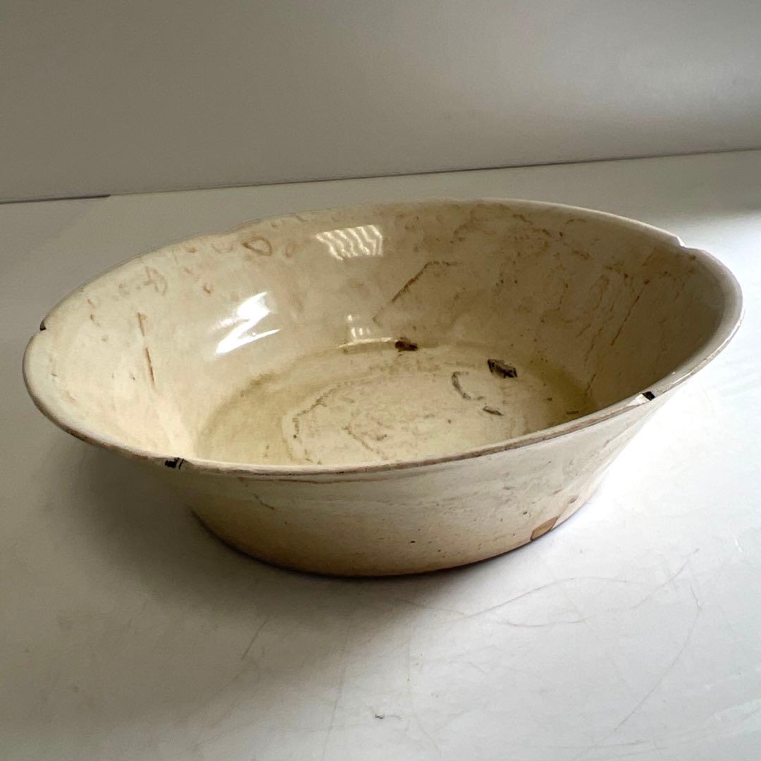 中国宋時代　白磁輪花鉢　口径13.7㎝　東Y8-0123☆2Fタサチ