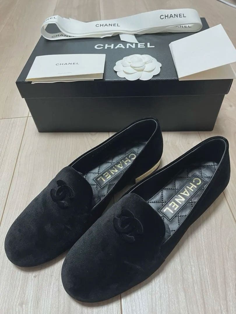 極美品　CHANEL ブラック スエード ローファー　37 シャネル